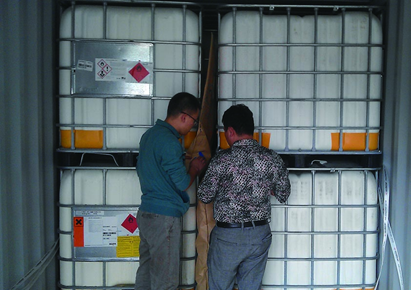 受客戶(hù)委托，不飽和聚酯樹(shù)脂海運(yùn)出口一站式服務(wù)。