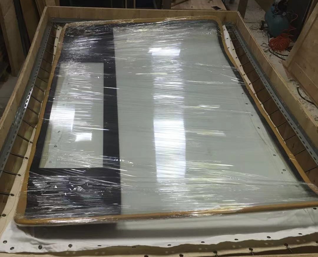 大型鋼化玻璃出口到尼泊爾,彈簧蹦床包裝方案——一次危險品進出口包裝方案的飛躍！