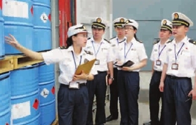 類危險貨物次氯酸鈣。