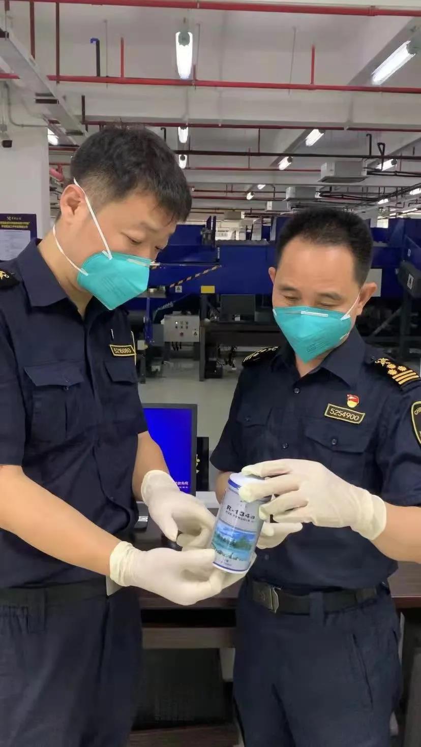 <a href='http://www.ohtmd.com' title='危險(xiǎn)品運(yùn)輸' >危險(xiǎn)品運(yùn)輸</a>