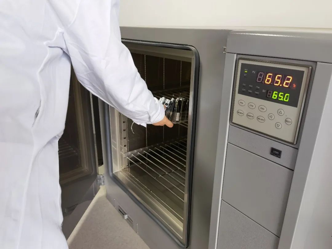 <a href='http://www.ohtmd.com' title='危險(xiǎn)品運(yùn)輸' >危險(xiǎn)品運(yùn)輸</a>