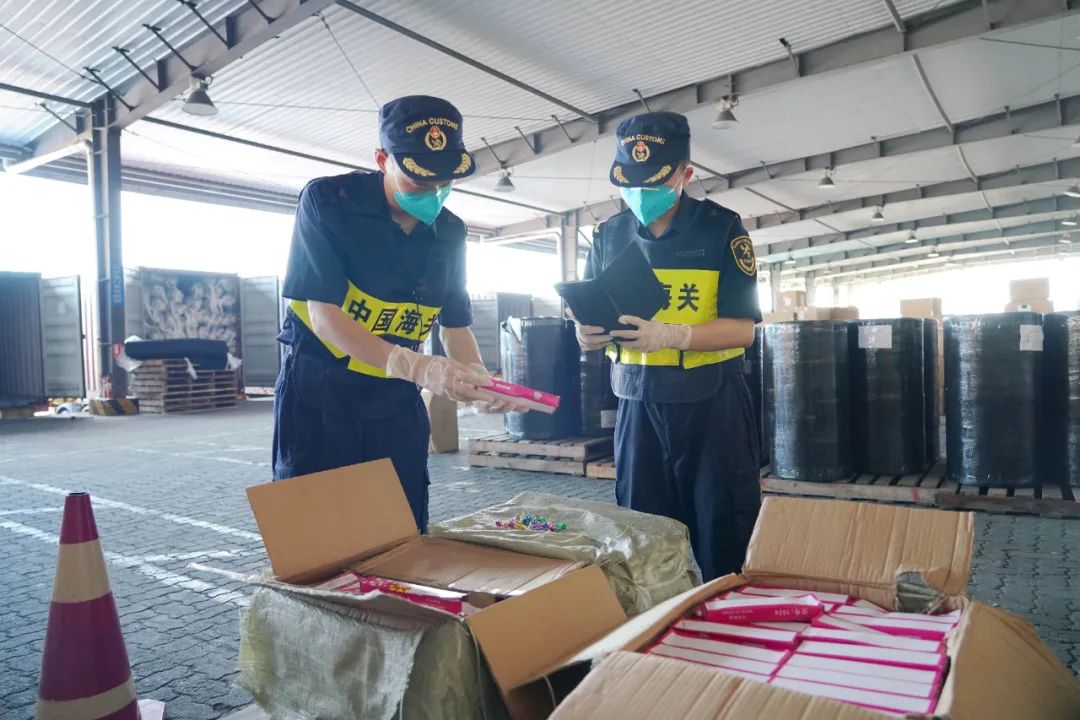 <a href='http://www.ohtmd.com' title='危險(xiǎn)品海運(yùn)' >危險(xiǎn)品海運(yùn)</a>