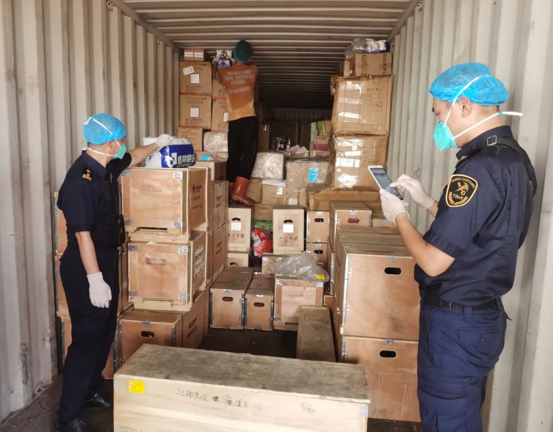 <a href='http://www.ohtmd.com' title='危險(xiǎn)品海運(yùn)' >危險(xiǎn)品海運(yùn)</a>